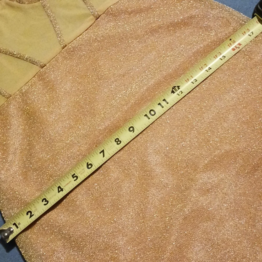 L, A golden beautiful dress for the holidays! - Picture 7 of 11